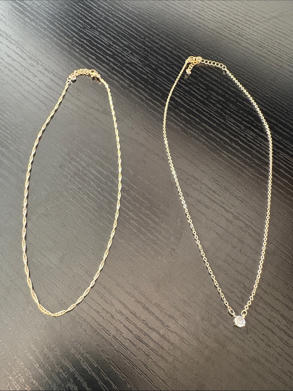 Gold-Tone Women's Chain Necklace and Pendant Set